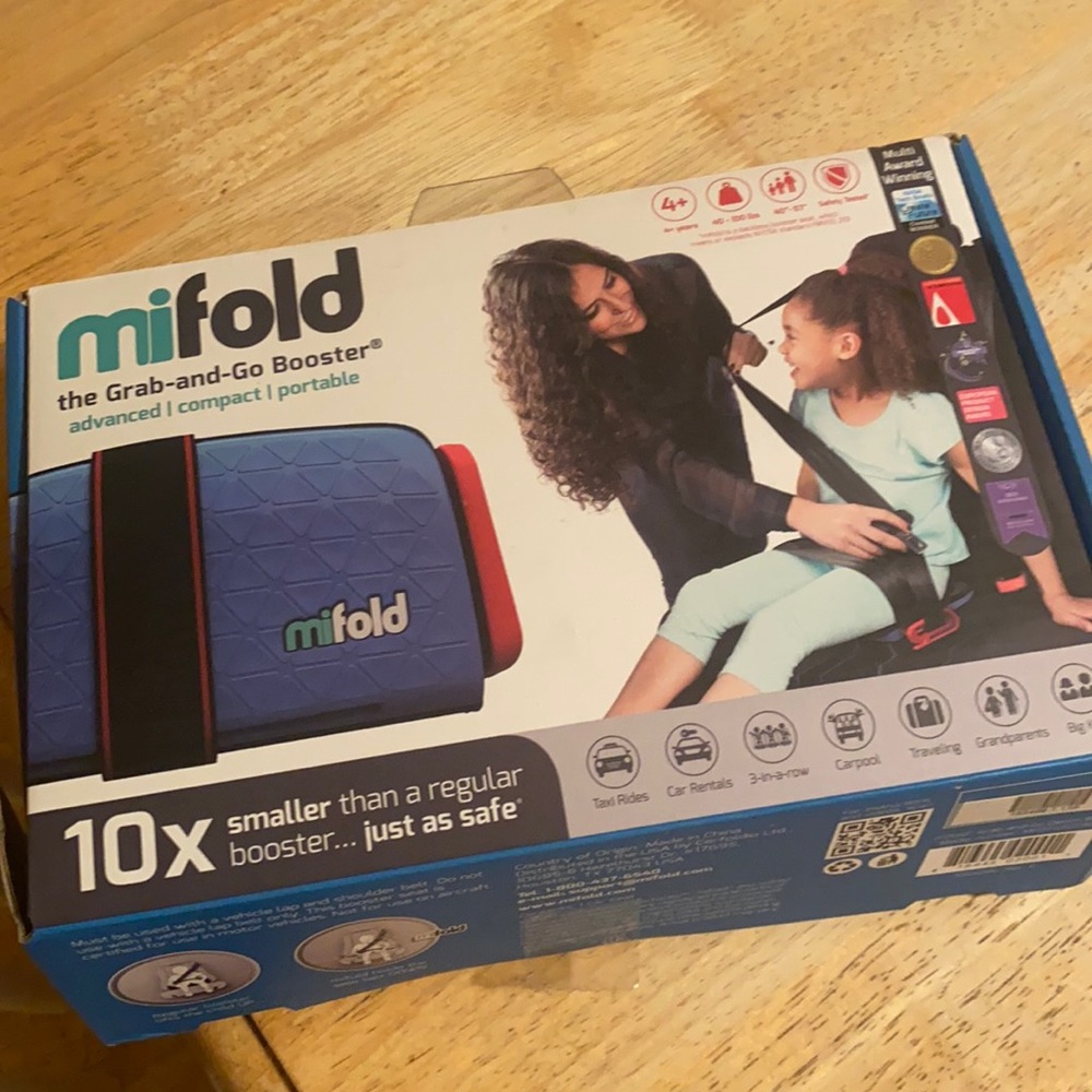 Compact Portable booster seat